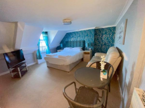  Weymouth Beach B&B - Adult Only  Уэймут